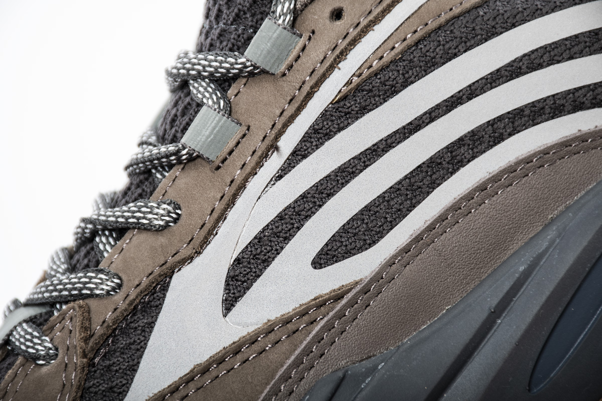 DG  Yeezy Boost 700 V2 “Static” EG6860