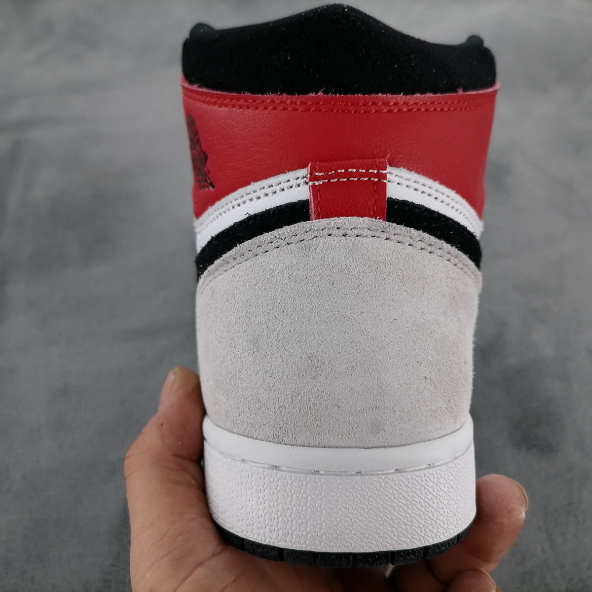 Air Jordan 1 High Smoke Grey Red 555088-126