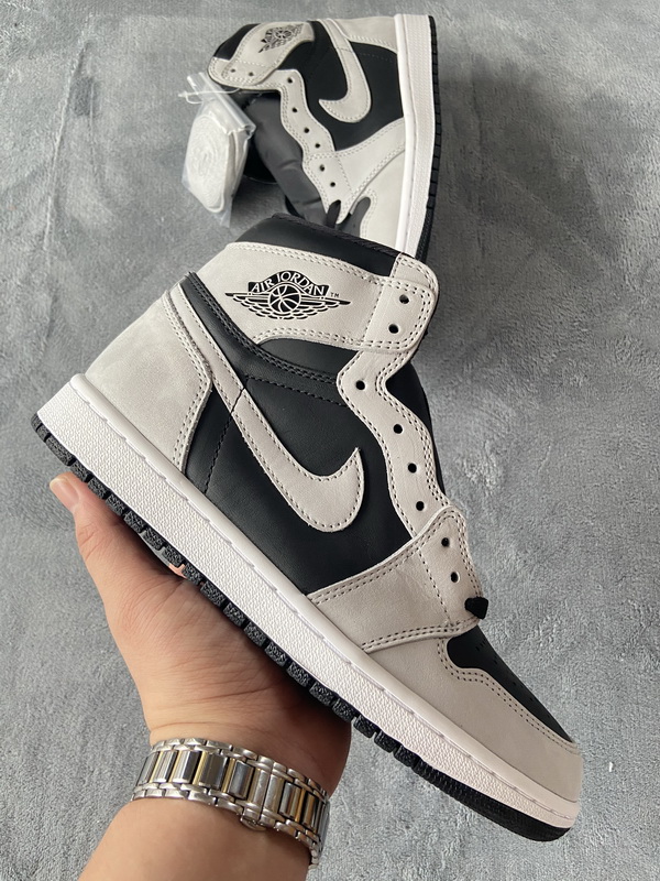 Air Jordan 1 Shadow 2.0 Black Light Smoke Grey 555088-035