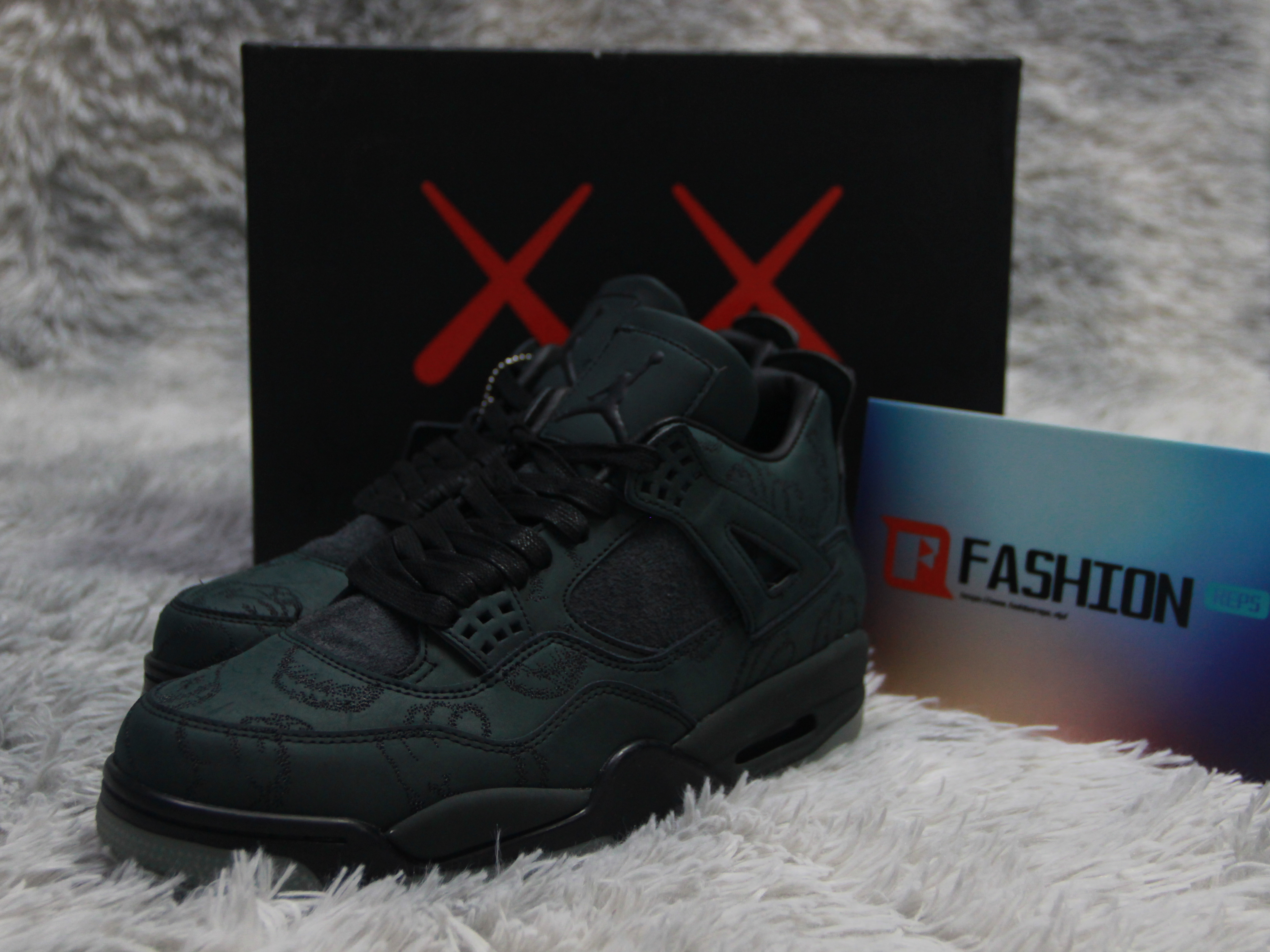 Air Jordan 4 Retro KAWS Black 930155-001
