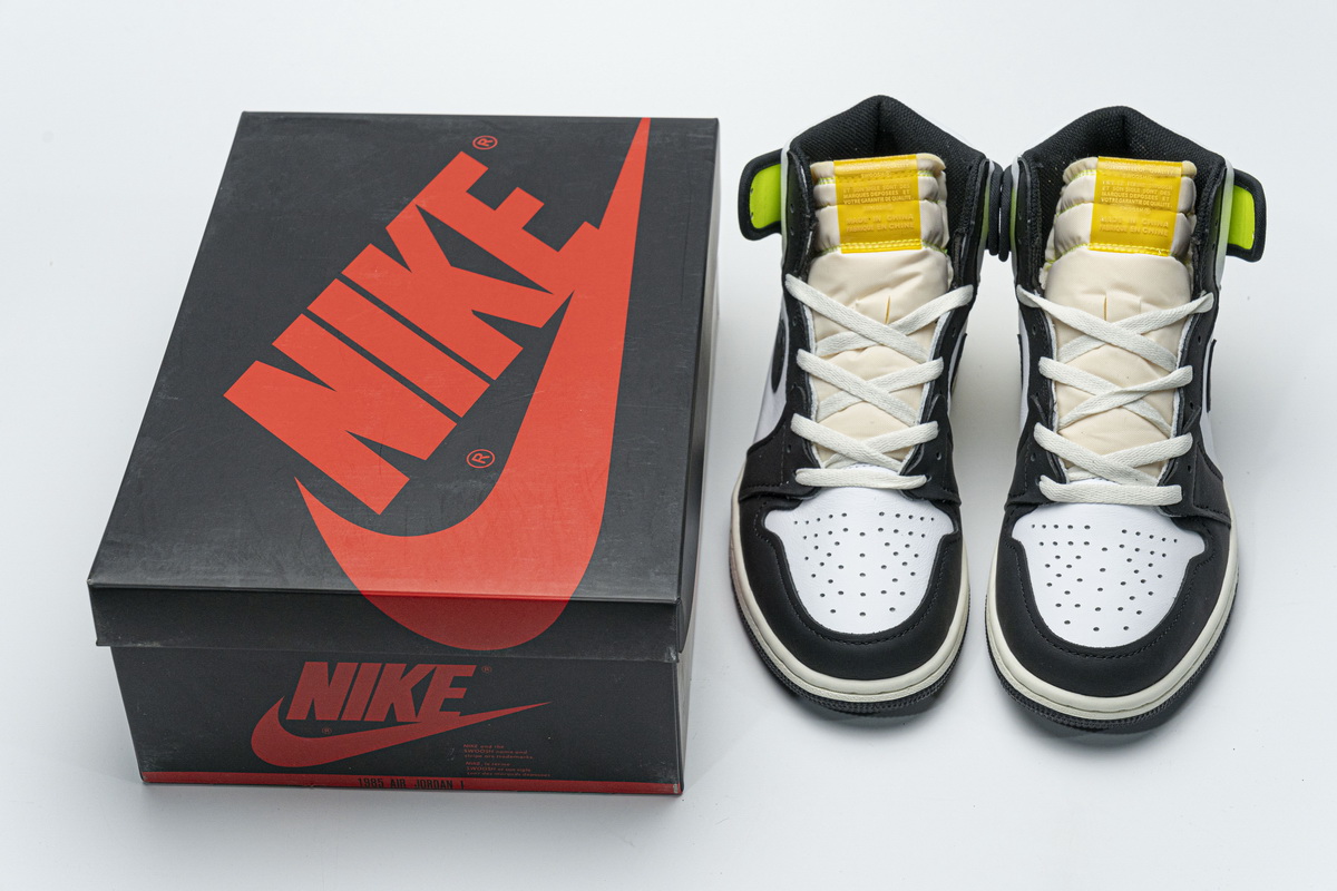 Air Jordan 1 Retro High OG  Volt Gold   555088-118