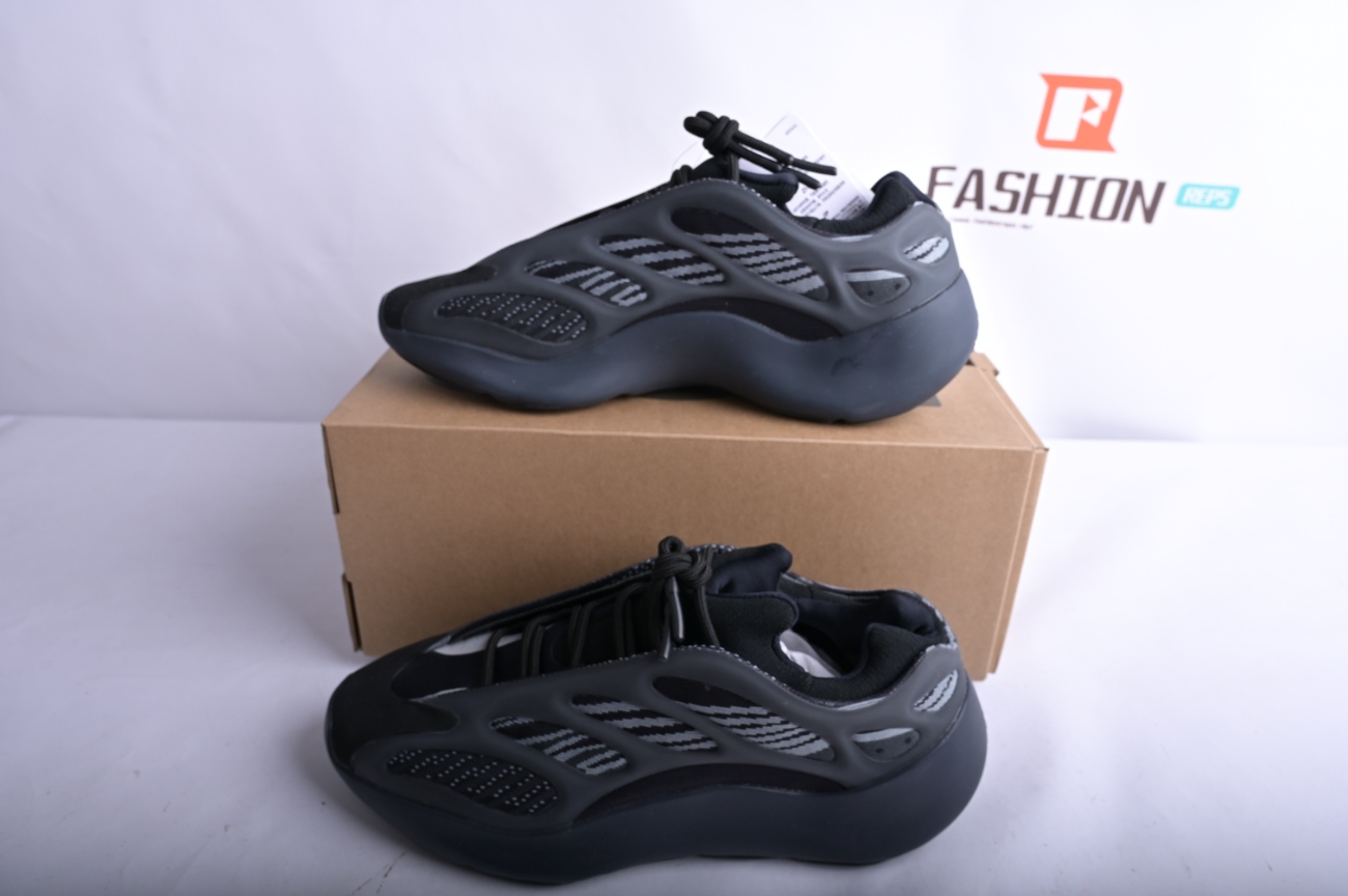adidas Yeezy 700 V3 “Alvah”Basf Boost H67799
