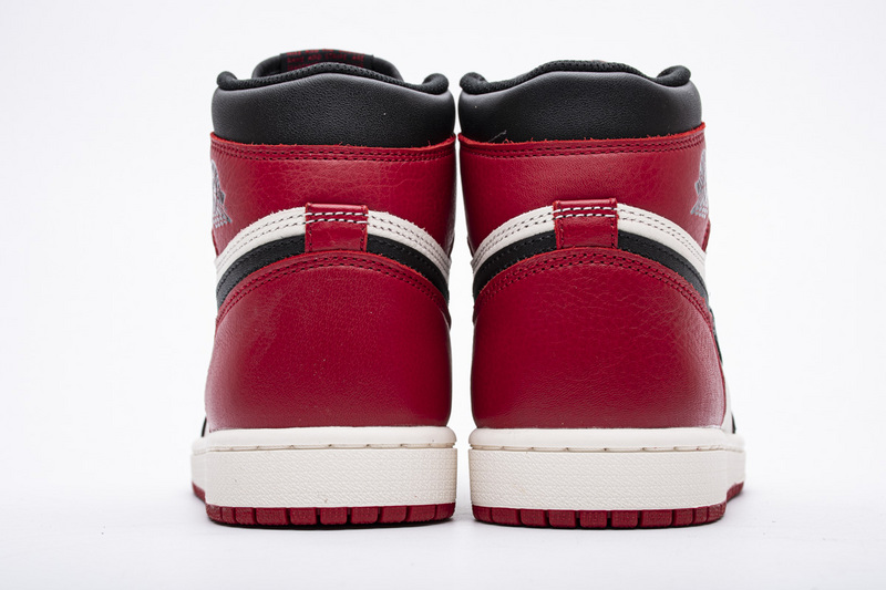 Air Jordan 1 High OG “Bred Toe”555088-610