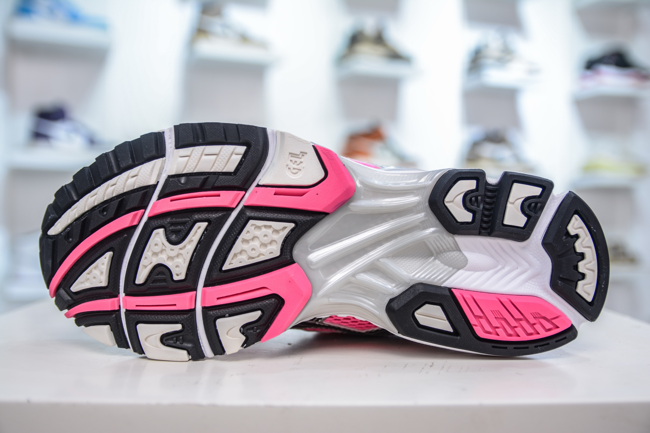 Asics Gel Kayano 14 'Pink Glow' 1201A019 700