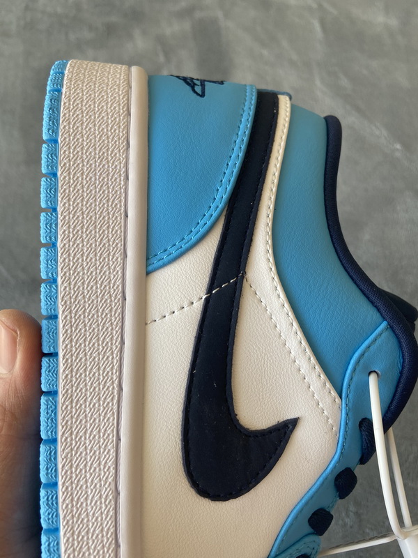 Air Jordan 1 Low UNC  553558-144