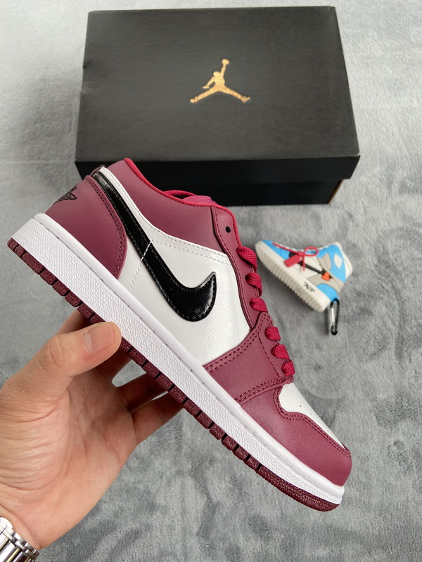 Air Jordan 1 Low Noble Red  553558-604