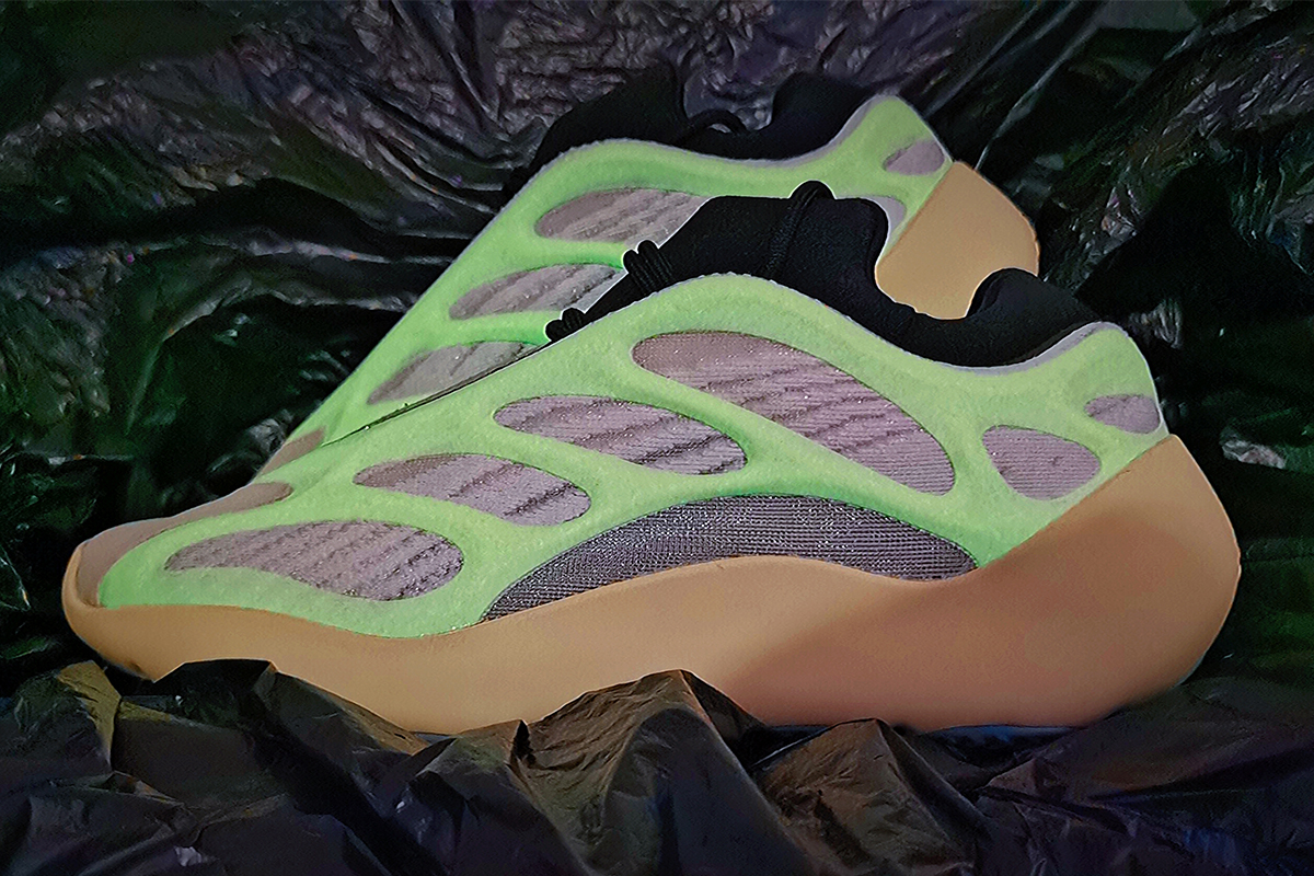 adidas Yeezy 700 V3 “Azael”Basf Boost FW4980