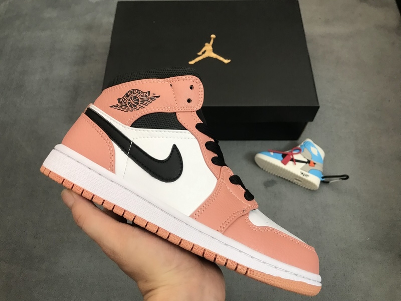 Air Jordan 1 Mid Pink Quartz 555112-603