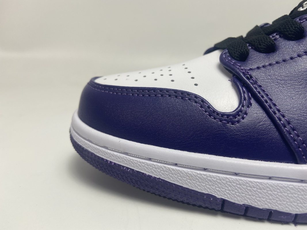 Air Jordan 1 Low Court Purple    553558-500