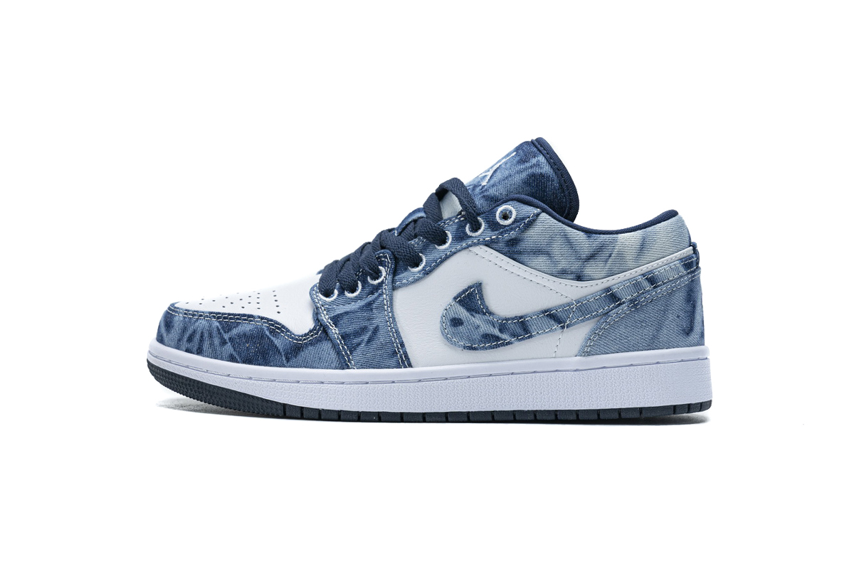 Air Jordan 1 Low SE Washed Denim   CZ8455-100