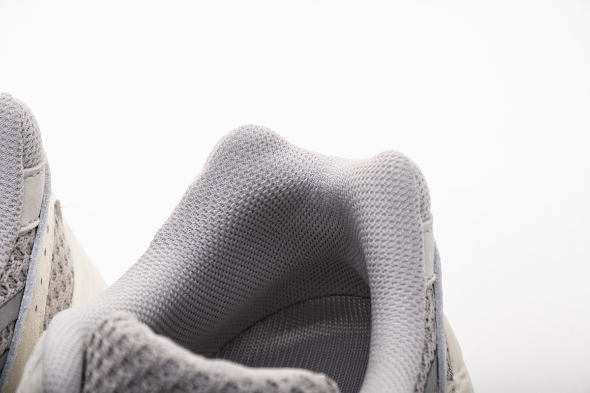 DG  Yeezy Boost 700 V2 “Static” EF2829
