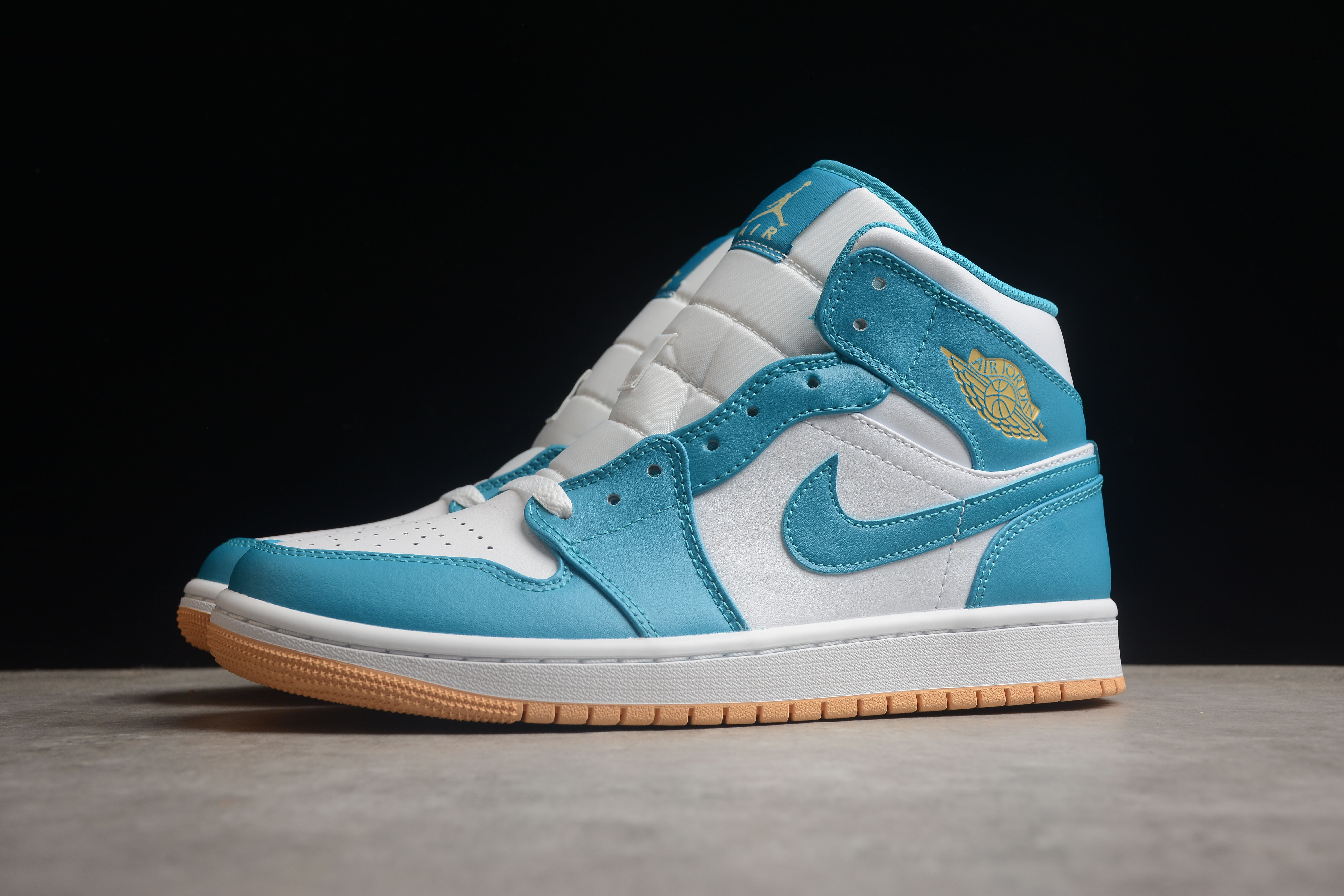 Air Jordan 1 Mid  DQ8426-400