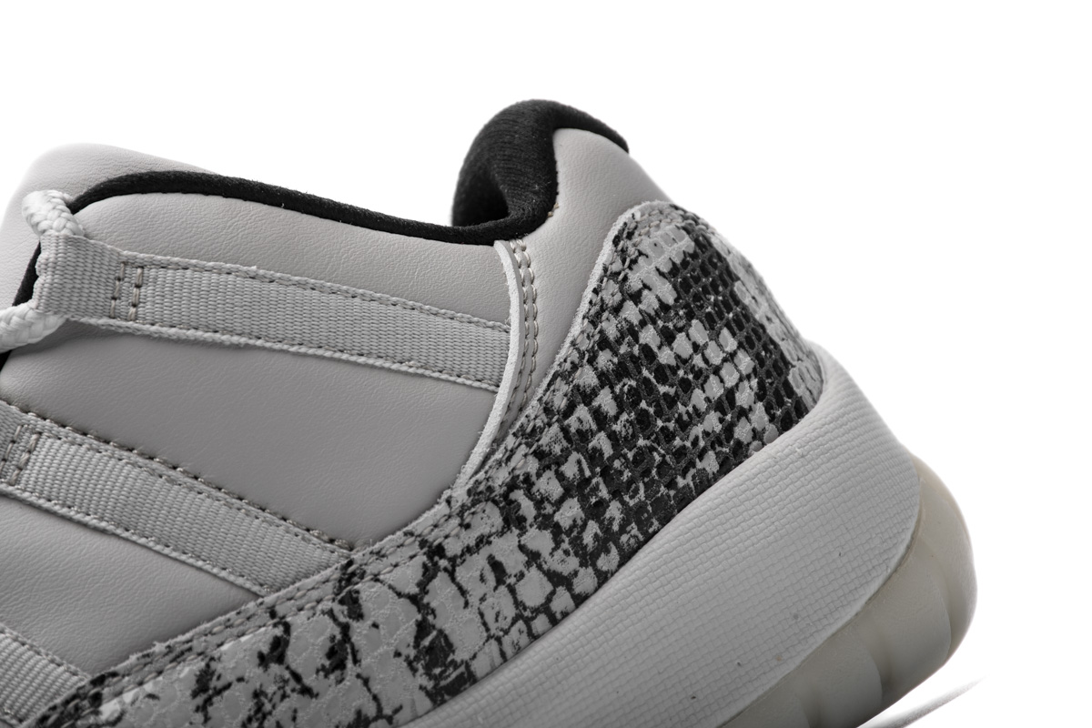 Air Jordan 11 Low “Light Bone” CD6846-002