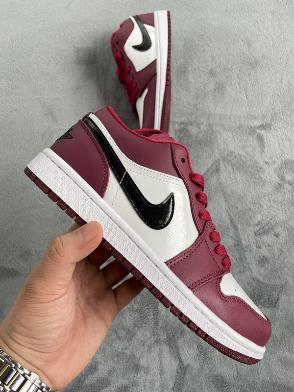 Air Jordan 1 Low Noble Red  553558-604