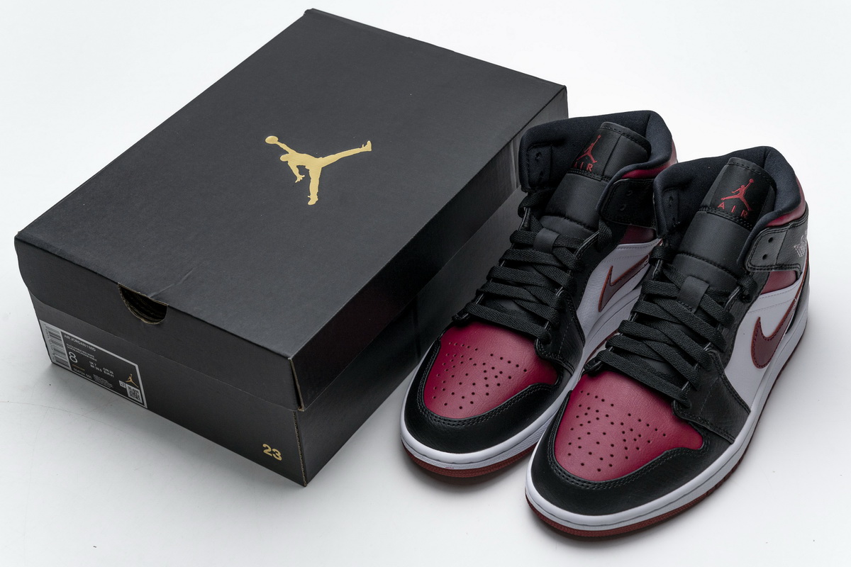 Air Jordan 1 Mid Bred Toe 554724-066