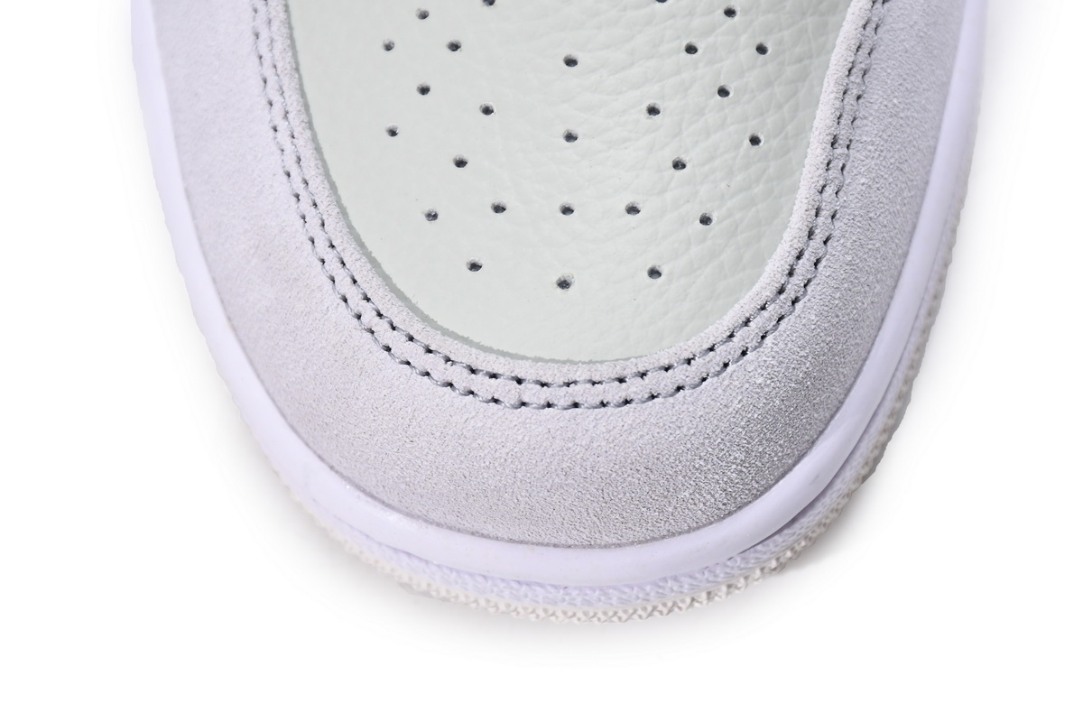 Air Jordan 1 Low “Paris”    CV3043-100