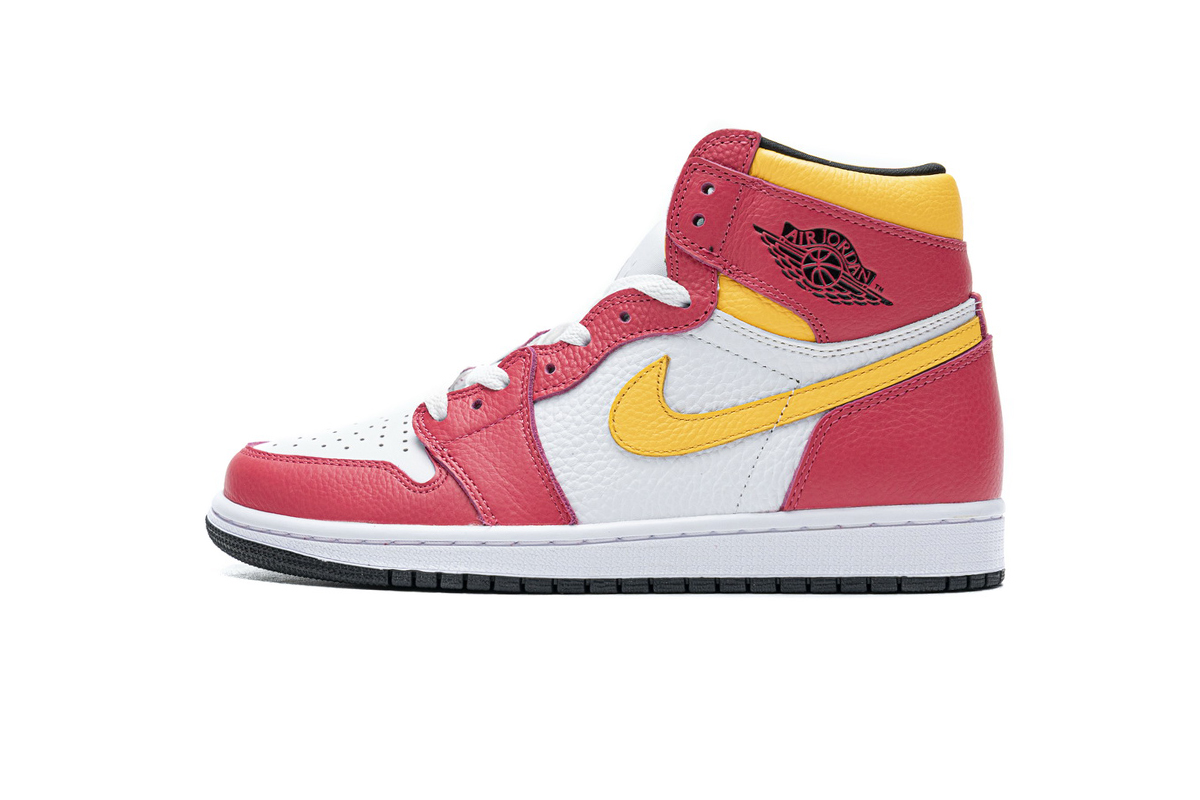 Air Jordan 1 High OG “Light Fusion Red”   555088-603