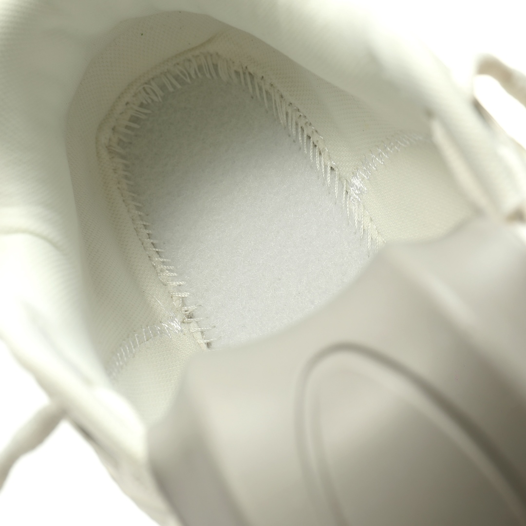 Bottega Veneta Orbit Lace-up Low Sneakers White 741357v2x409013