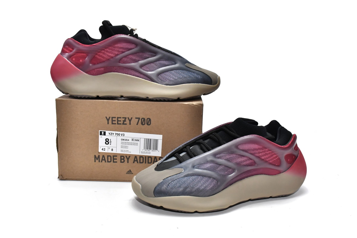 Yeezy 700 V3 “Fade Carbon”  GW1814