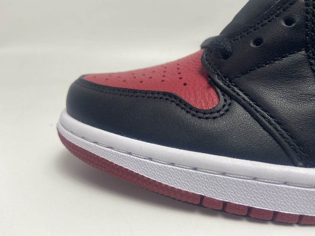 Air Jordan 1 High Banned  555088-001
