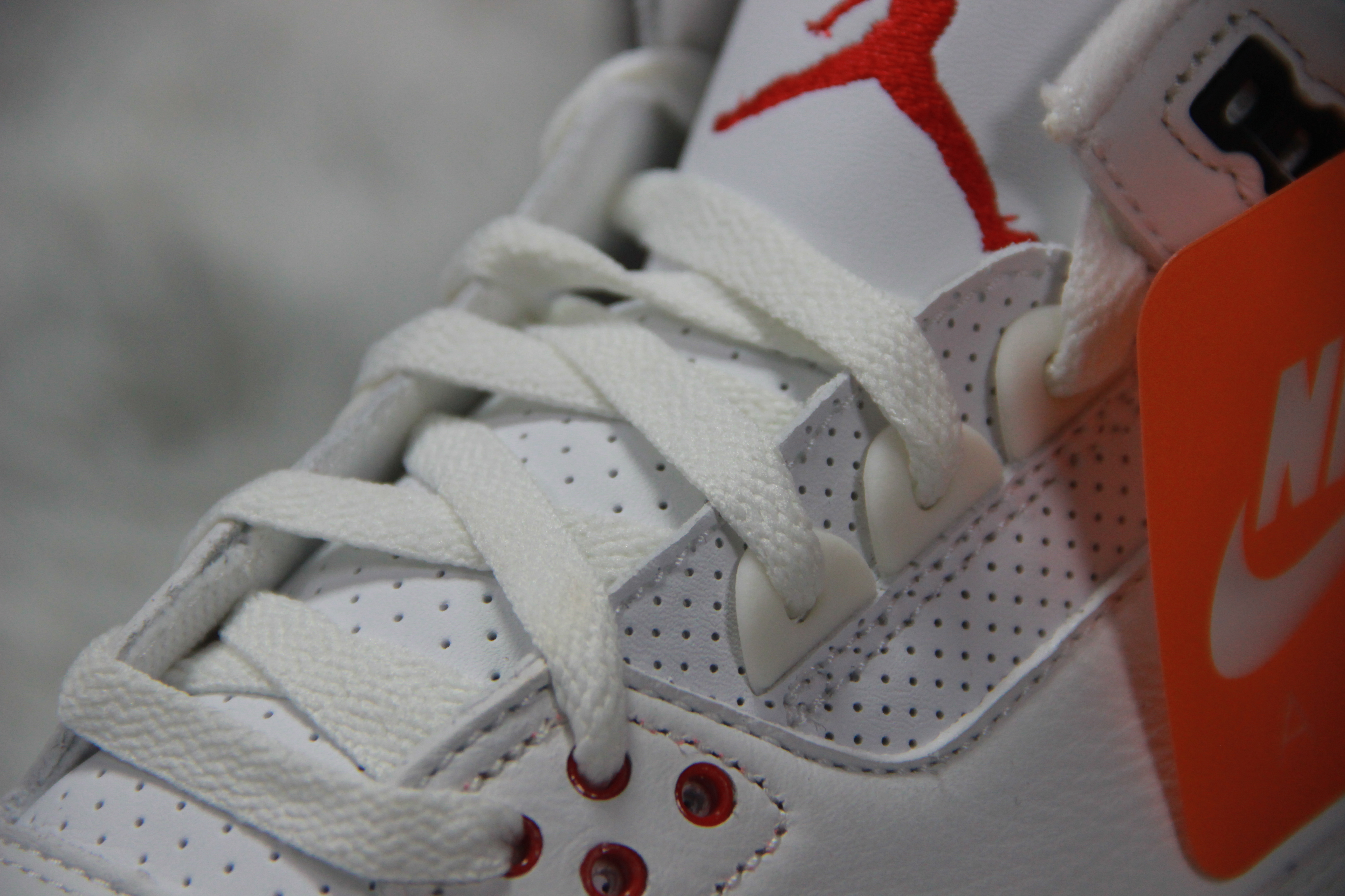 Air Jordan 3 “White Cement Reimagined”  DN3707-100