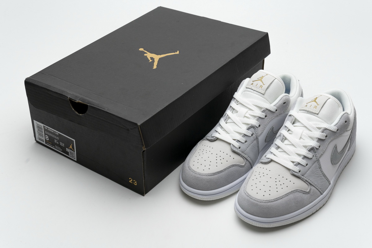 Air Jordan 1 Low “Paris”  CV3043-100
