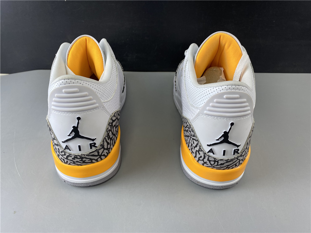 Air Jordan 3 WMNS “Laser Orange”   CK9246-108