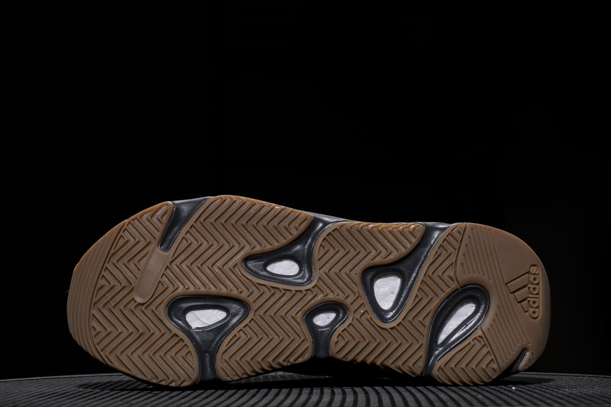 PK GOD  Yeezy Boost 700 V2“Geode”EG6860