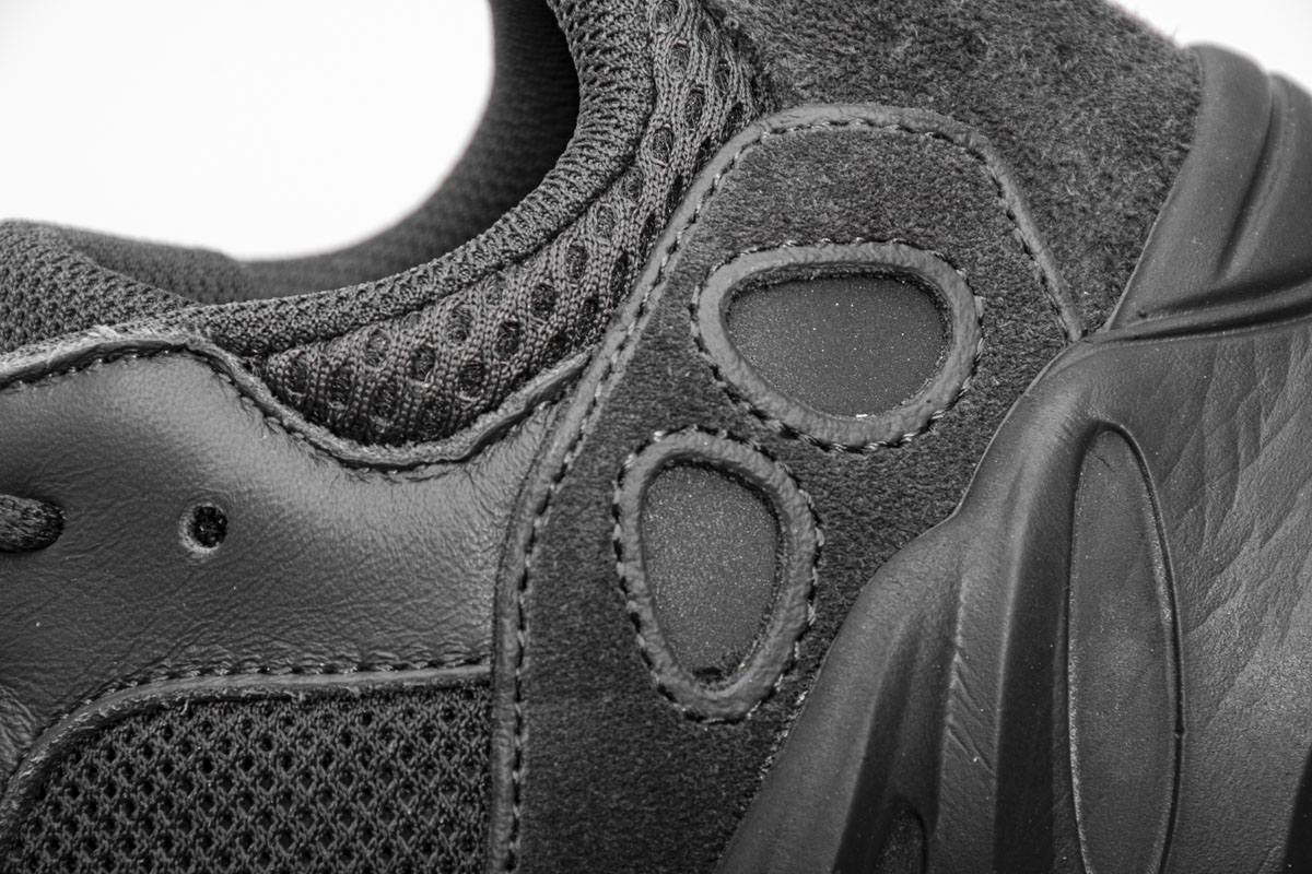DG  Yeezy Boost 700“Utility Black”FV5304