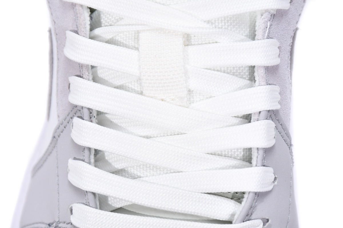 Air Jordan 1 Low “Paris”    CV3043-100