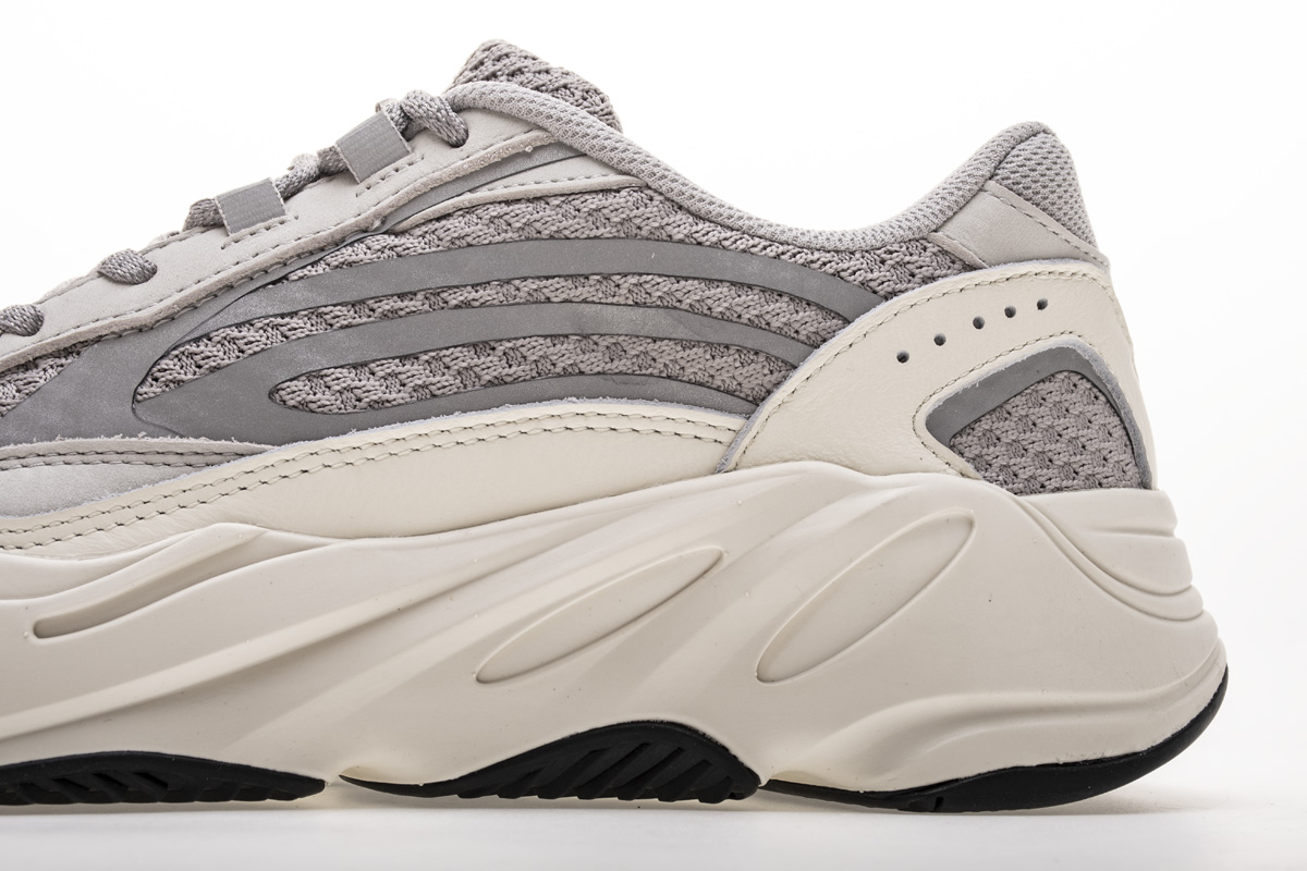 DG  Yeezy Boost 700 V2 “Static” EF2829