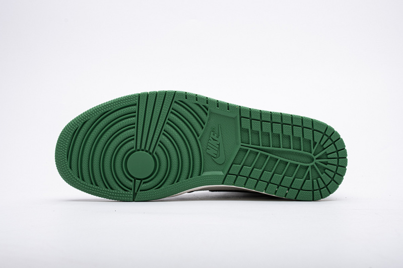 Air Jordan 1 High OG “Pine Green”555088-302