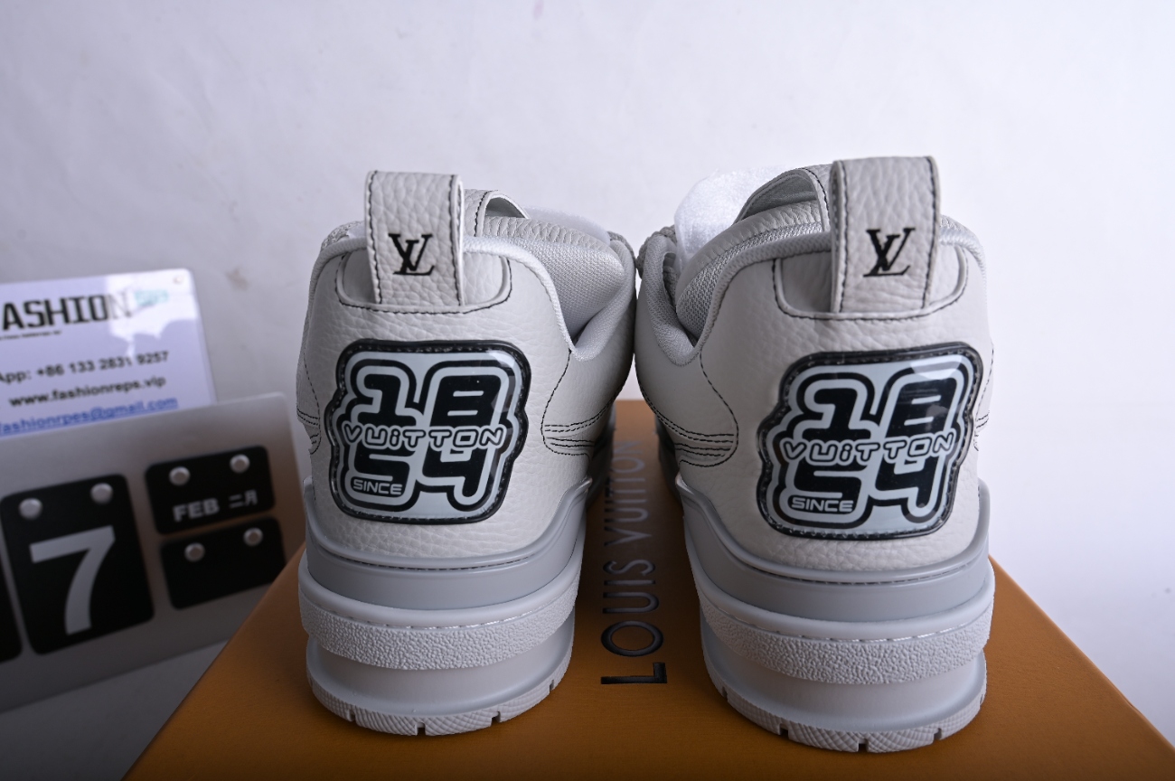 LO**S VU**TON LV Skate Sneaker Grey 1ABZ5X