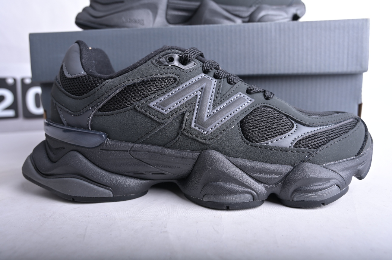 N*w B*lance NB 9060 Black U9060ZGE (Retail Batch)