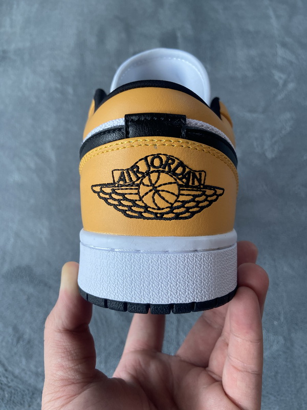 Air Jordan 1 Low Laser Orange  CZ4776-107