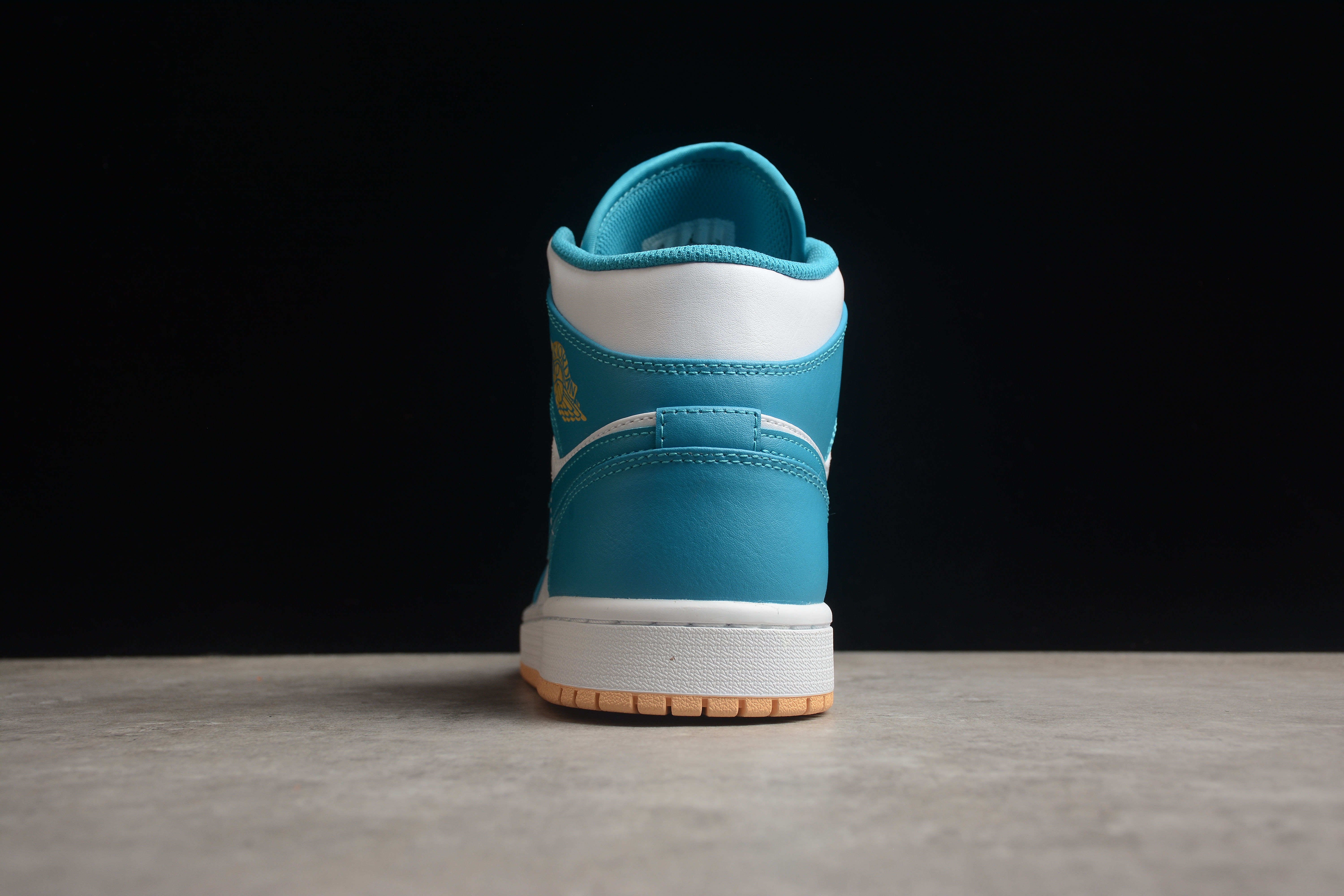 Air Jordan 1 Mid  DQ8426-400