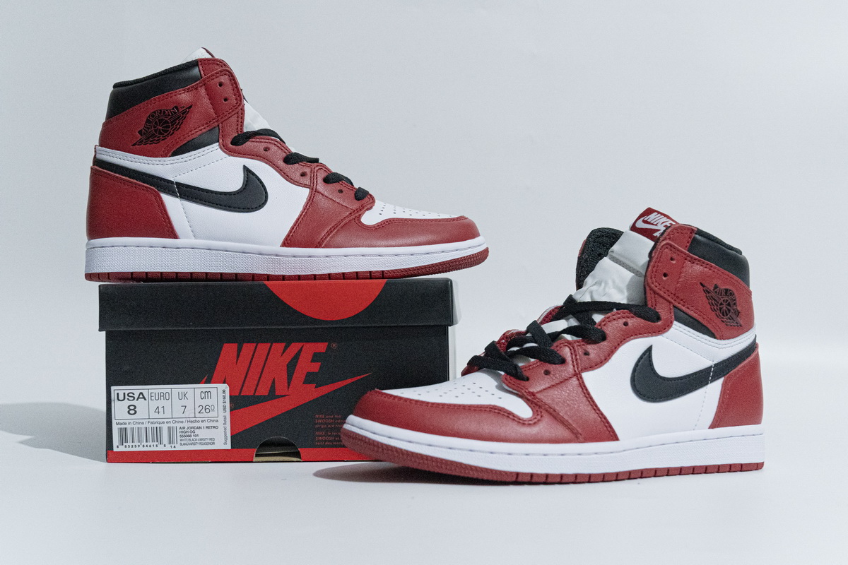 H12  Air Jordan 1 High OG Chicago 555088-101