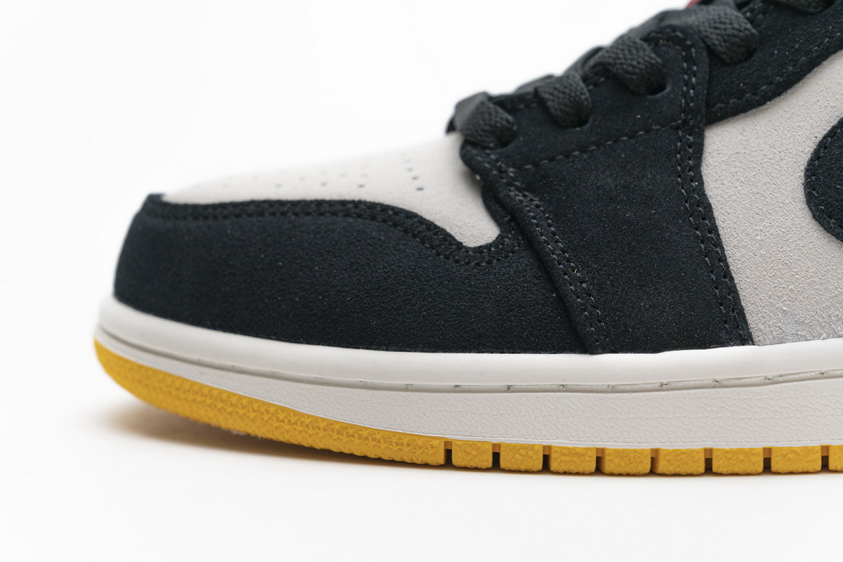 Air Jordan 1 Low University Gold 553558-127