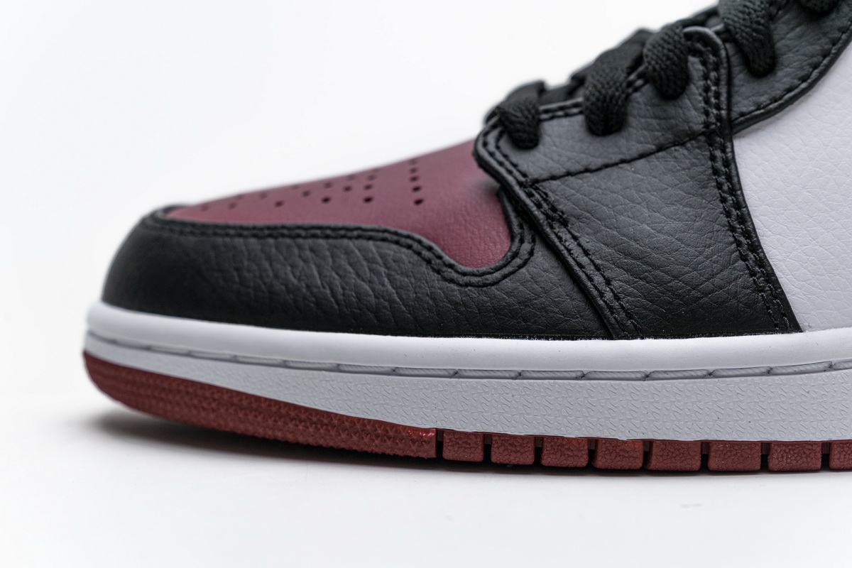 Air Jordan 1 Mid Bred Toe 554724-066