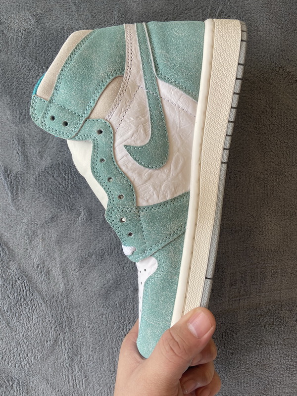 Air Jordan 1 High OG Turbo Green   555088-311