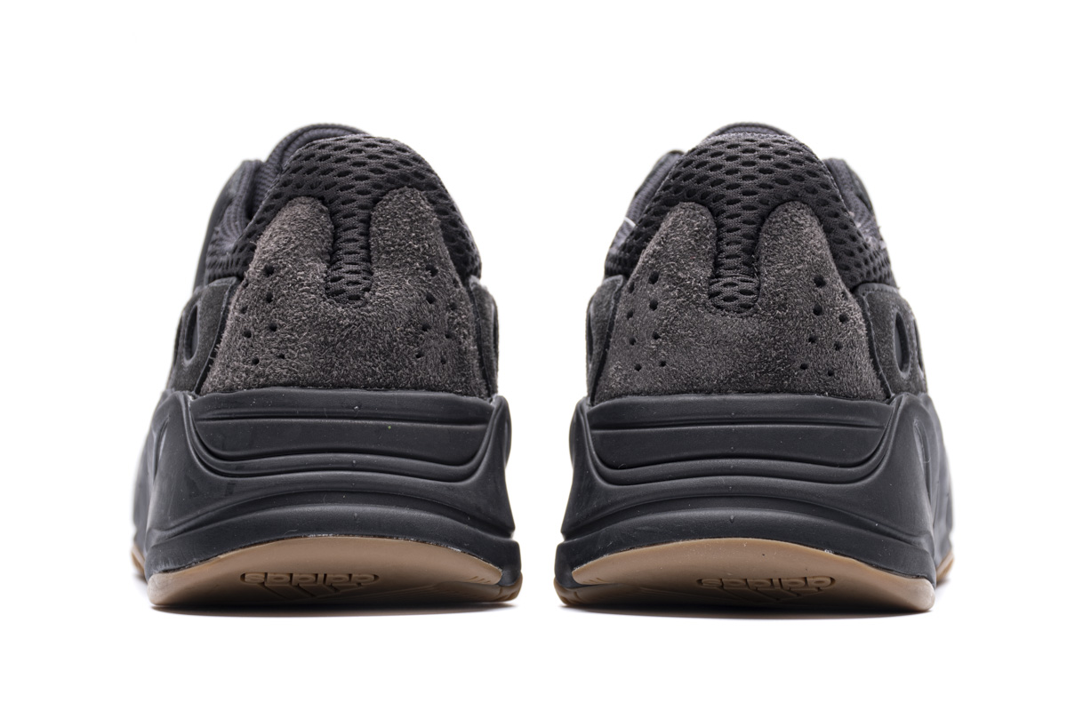 PK GOD  Adidas Yeezy 700 “Utility Black” FV5304