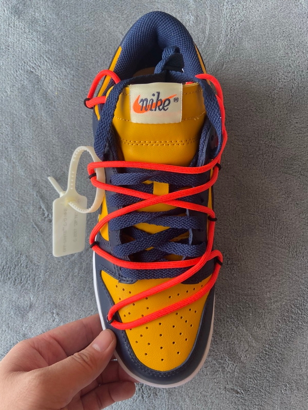OFF WHITE X Nike Dunk SB Low White Michigan  CT0856-700