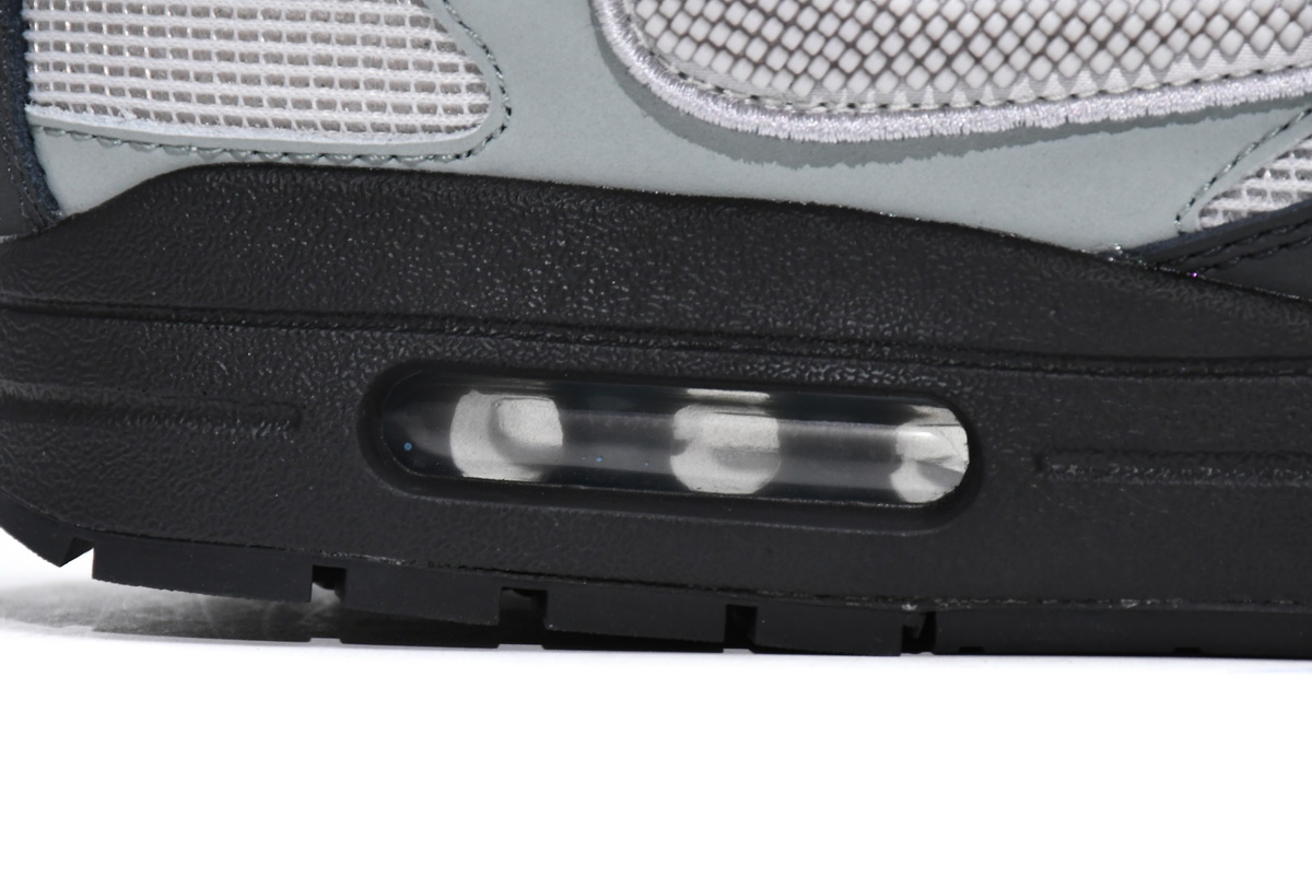 Travis Scott x Nike Air Carbon Light BlueBarb   DO9392-001