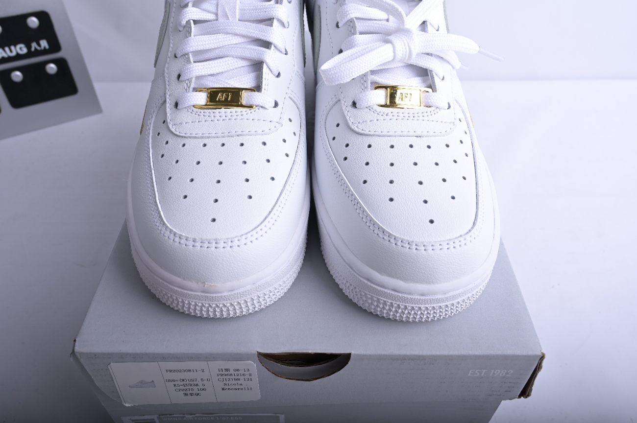 Air Force 1 Low Essential White Light Silver CZ0270-106