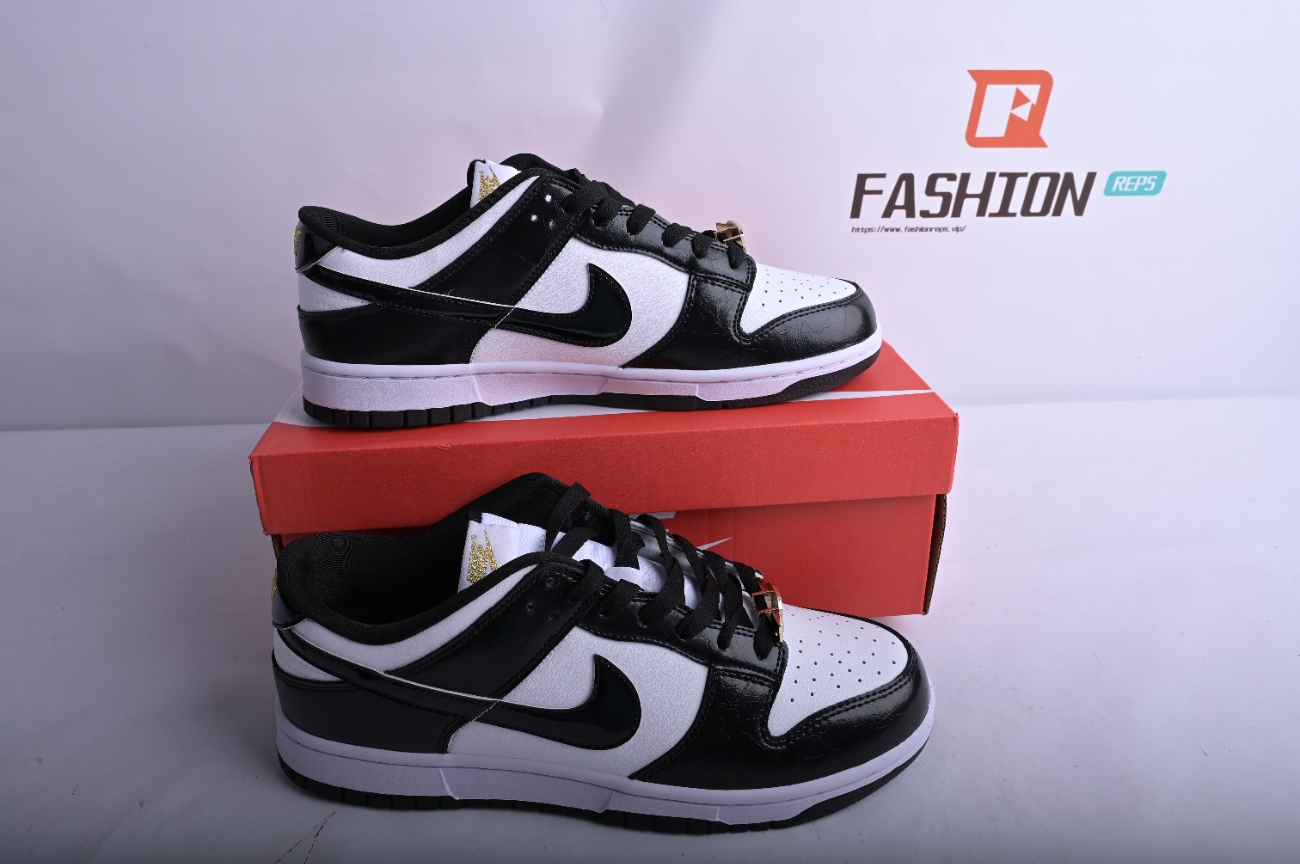 Nike Dunk Low World Champ  DR9511-100