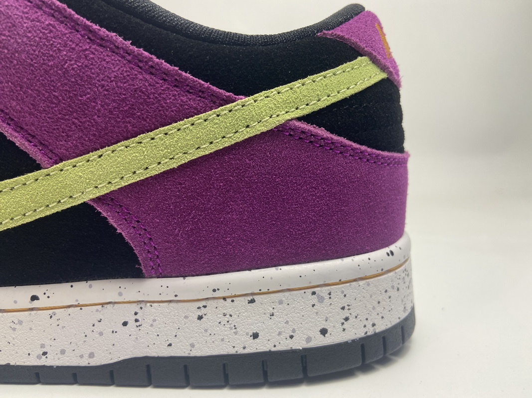 Nike SB Dunk Low ACG Terra Red Plum  BQ6817-501