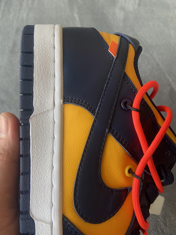 OFF WHITE X Nike Dunk SB Low White Michigan   CT0856-700