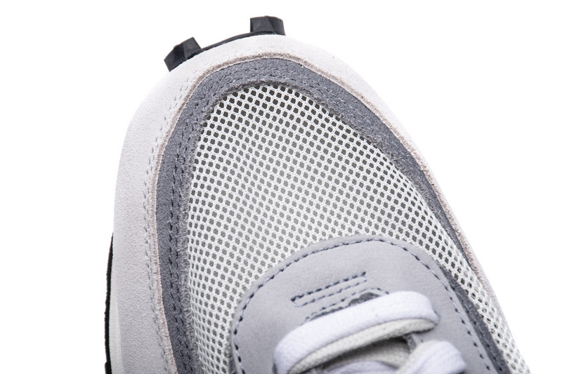 Sacai x Nike LDWaffle Grey BV0073-100