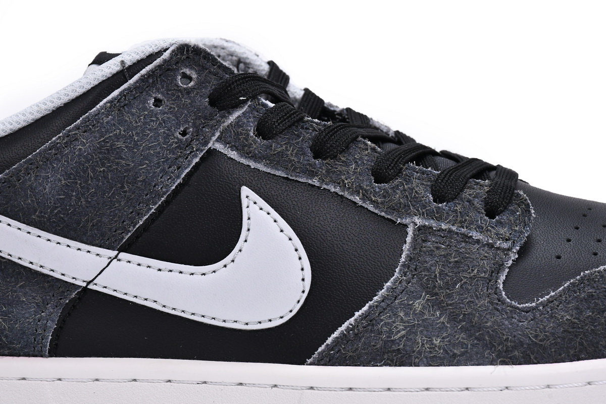 Nike Dunk Low Retro PRM Zebra   DH7913-001