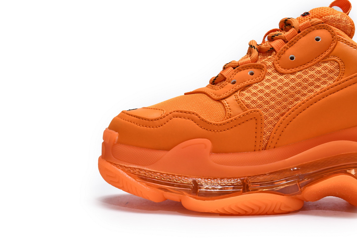 Ba***ci*ga Triple S Orange  541624 W2GA1 7510